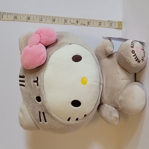 NWT 8" HELLO KITTY PUSHEEN